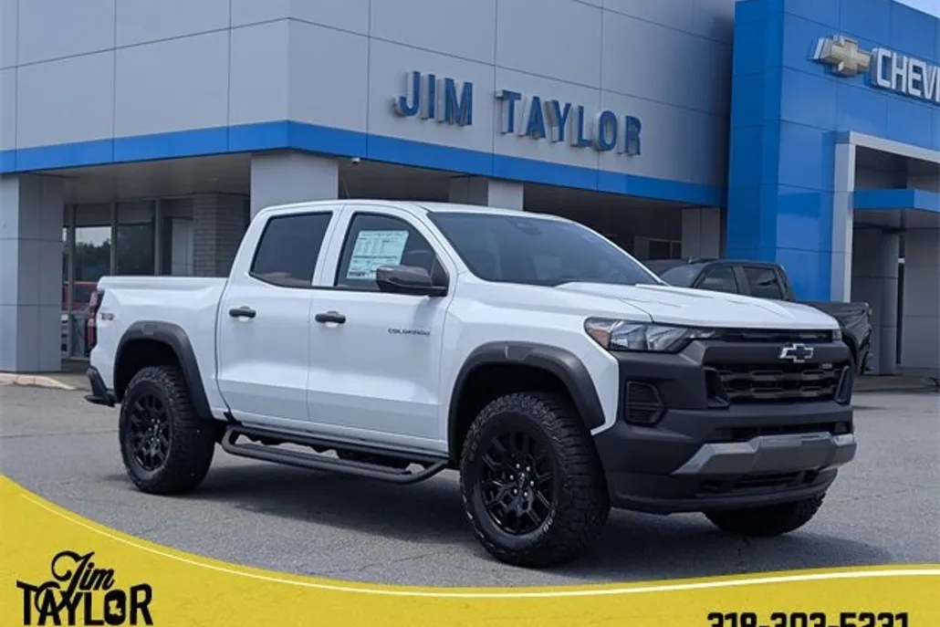 2025 Chevrolet Colorado Trail Boss photo 1