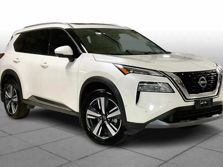 2023 Nissan Rogue SL photo 1