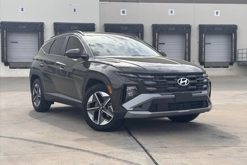 2025 Hyundai Tucson SEL photo 1