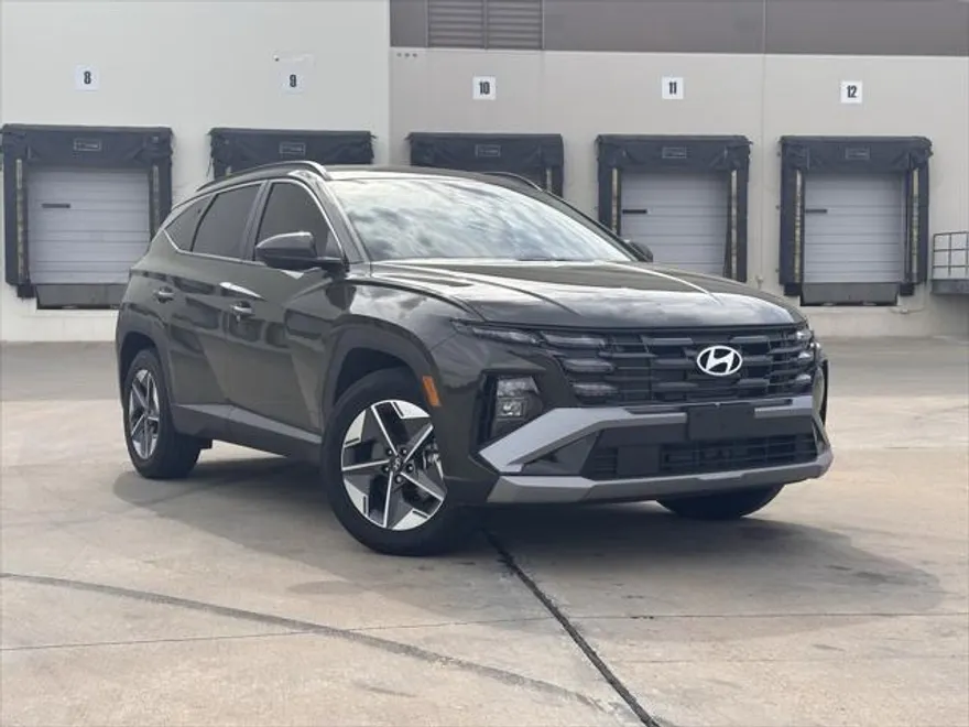 2025 Hyundai Tucson SEL photo 1