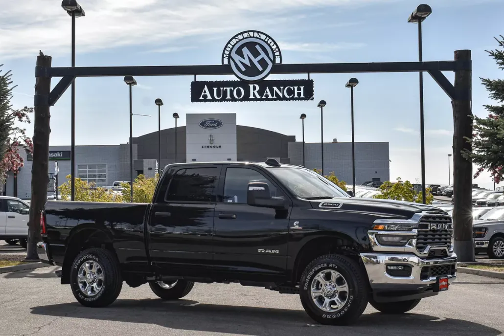 2025 Ram 2500 Big Horn photo 1