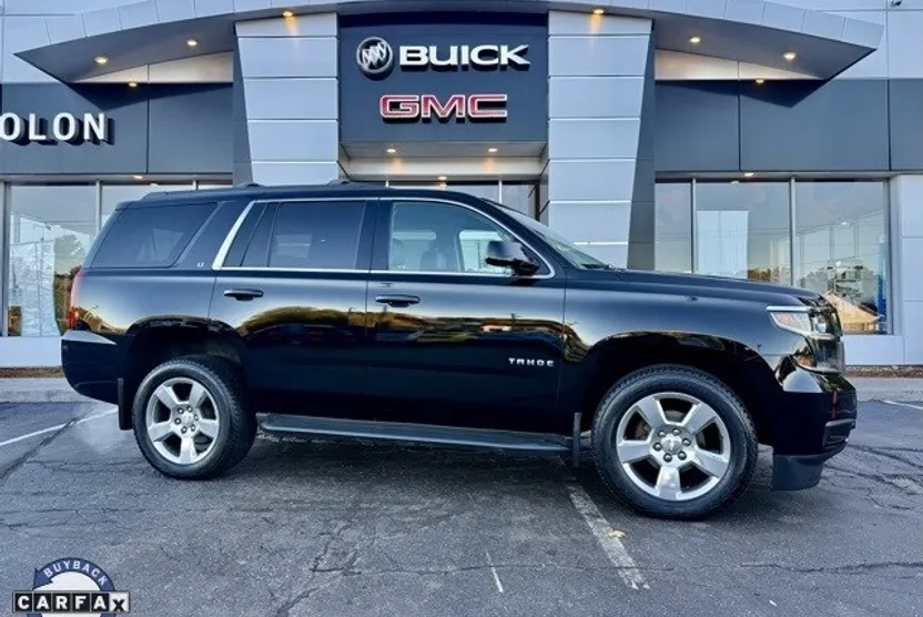 2017 Chevrolet Tahoe LT photo 1
