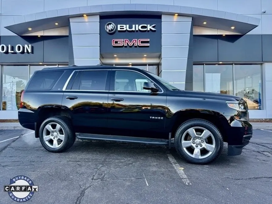 2017 Chevrolet Tahoe LT photo 1