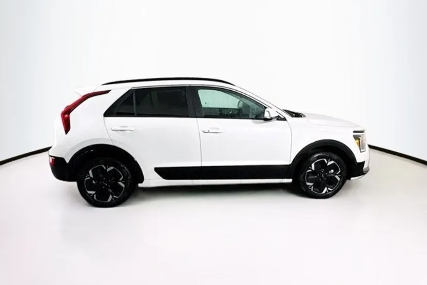 2025 Kia Niro EV Wind photo 1