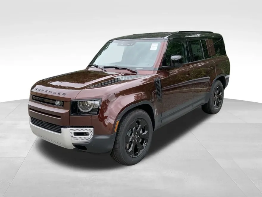 2025 Land Rover Defender 130 S photo 1