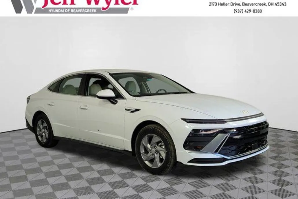 2025 Hyundai Sonata SE photo 1