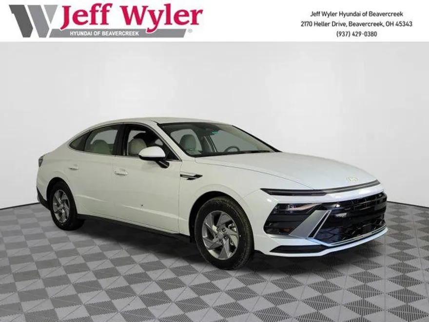 2025 Hyundai Sonata SE photo 1