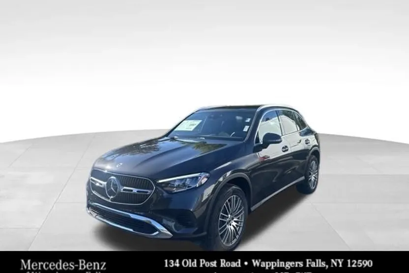 2026 Mercedes Benz GLC 300 4MATIC photo 1