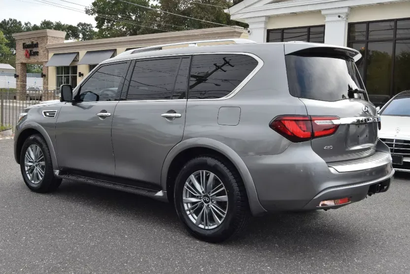 2021 Infiniti QX80 Premium Select photo 1