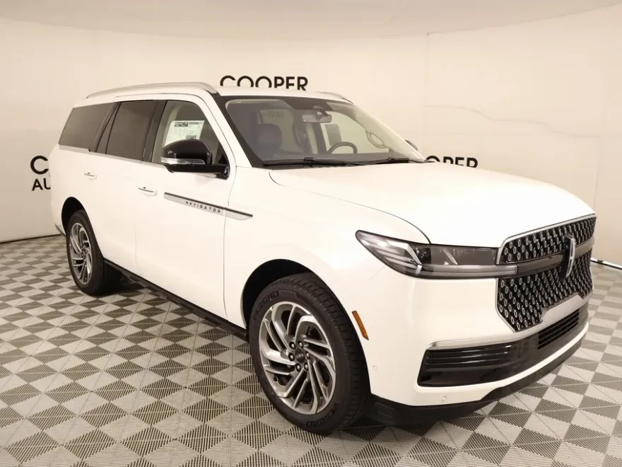 2025 Lincoln Navigator Reserve photo 1