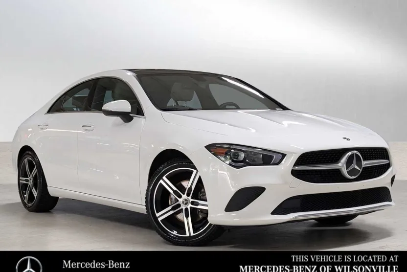 2023 Mercedes Benz CLA 250 4MATIC photo 1