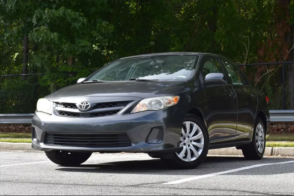 2012 Toyota Corolla photo 1