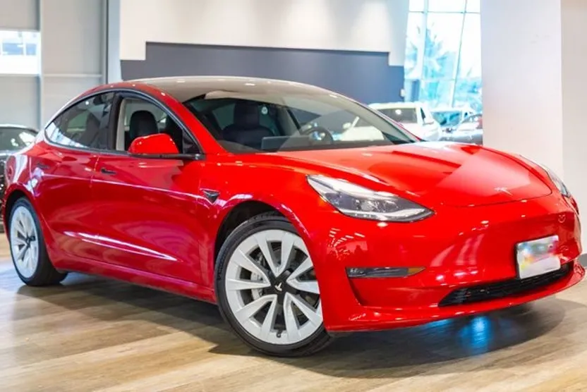 2021 Tesla Model 3 Long Range photo 1