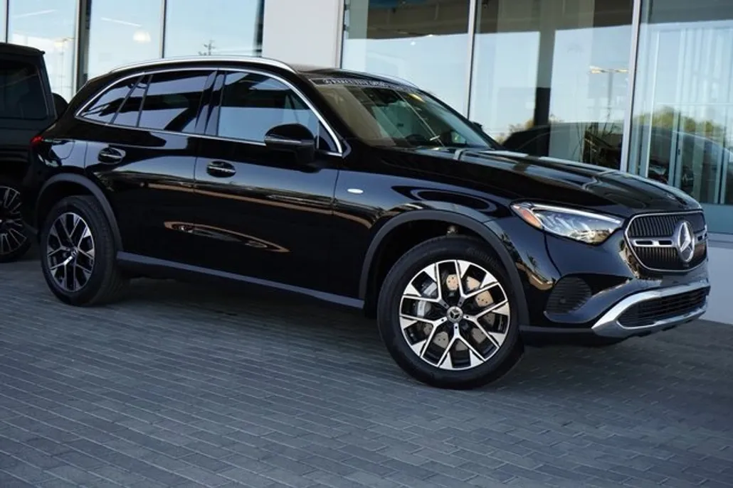 2025 Mercedes Benz GLC 350e 4MATIC photo 1