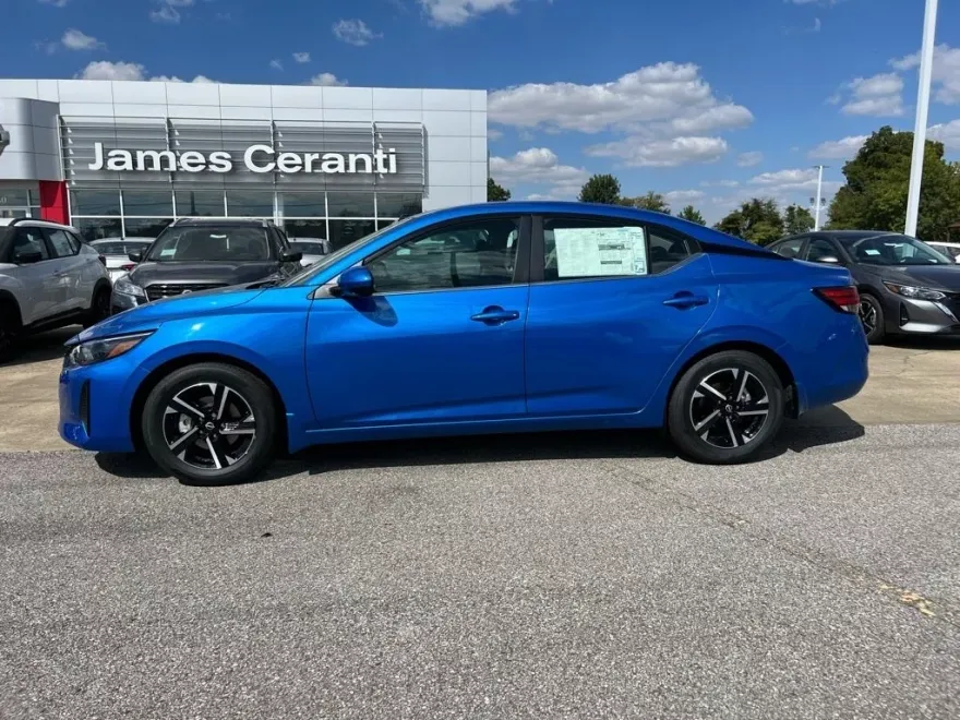 2025 Nissan Sentra SV photo 1