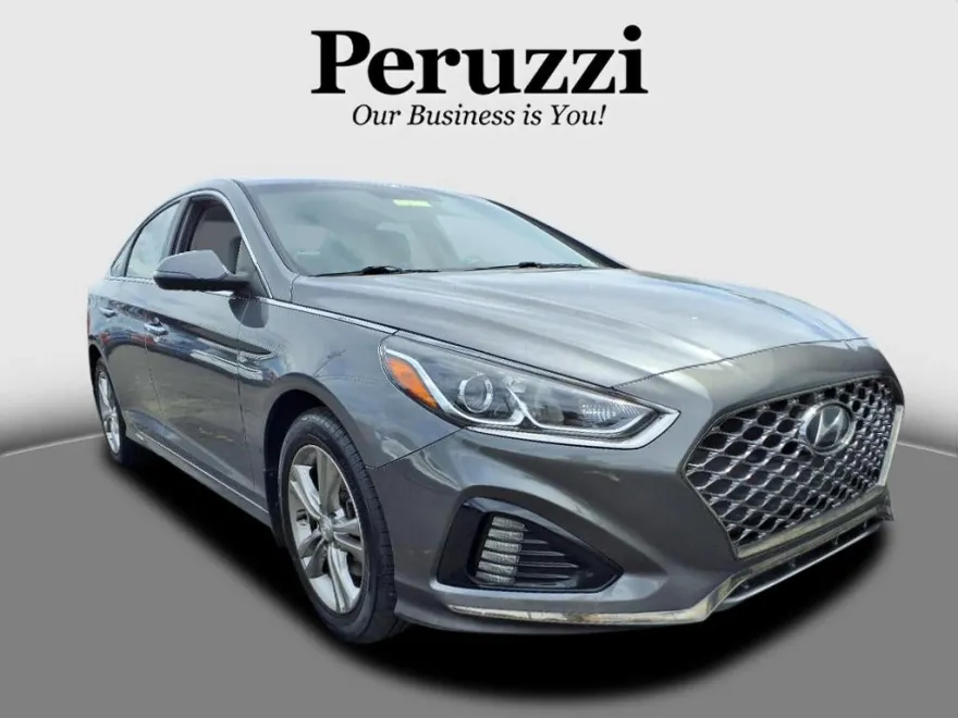 2019 Hyundai Sonata SEL photo 1