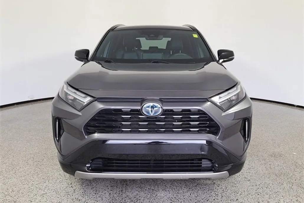 2022 Toyota RAV4 Hybrid XSE photo 1