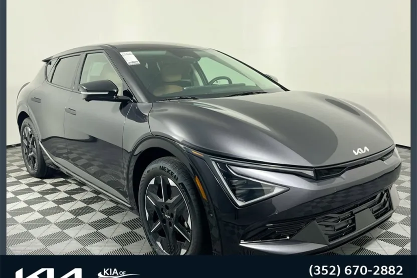 2025 Kia EV6 Wind photo 1
