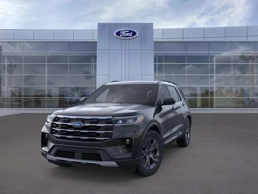 2025 Ford Explorer photo 1