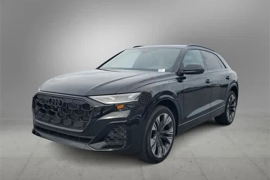 2025 Audi Q8 55 Premium Plus photo 1
