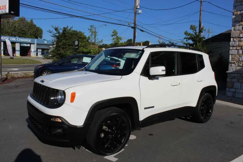 2018 Jeep Renegade Latitude North Edition photo 1