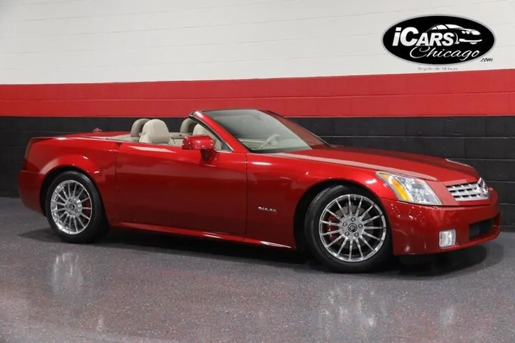 2005 Cadillac XLR photo 1