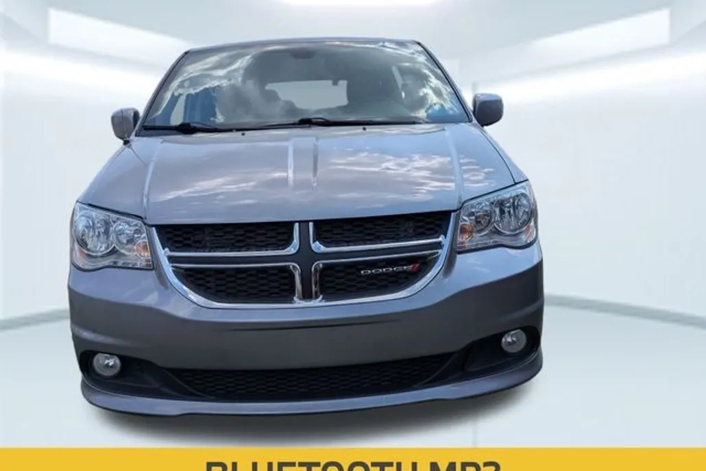 2019 Dodge Grand Caravan SXT photo 1