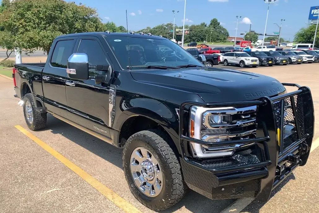 2024 Ford F-250 photo 1