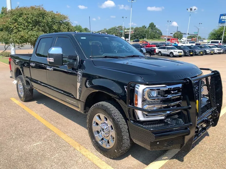 2024 Ford F-250 photo 1