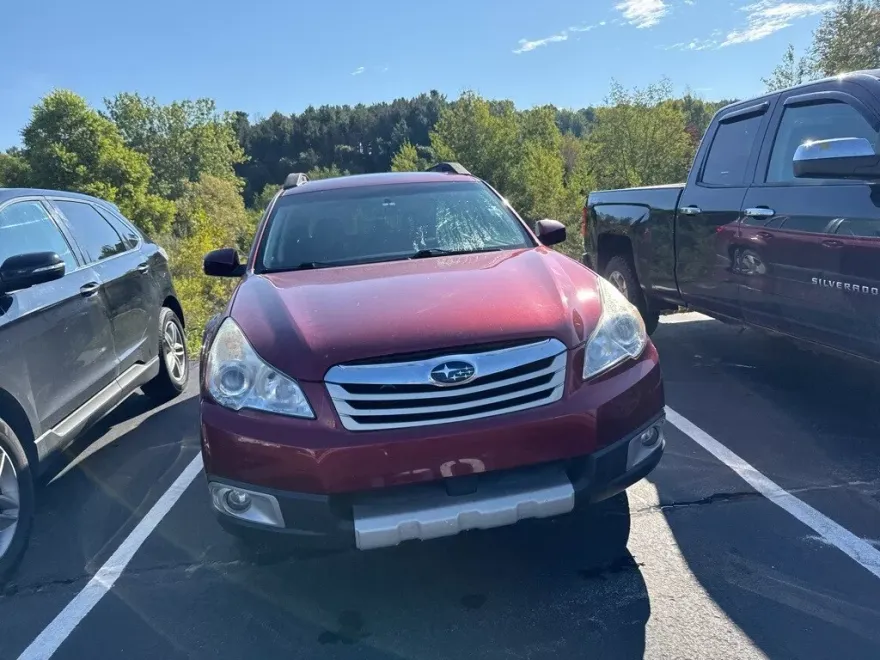 2012 Subaru Outback 3.6R Limited photo 1