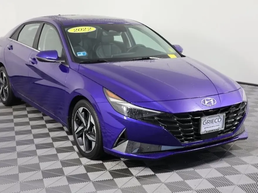 2022 Hyundai Elantra Limited photo 1