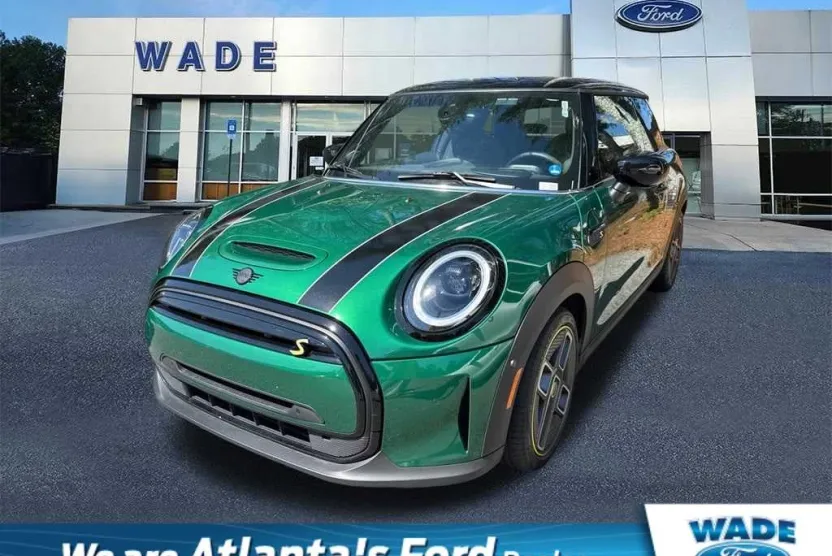 2023 Mini Cooper 2 Door Hardtop SE photo 1