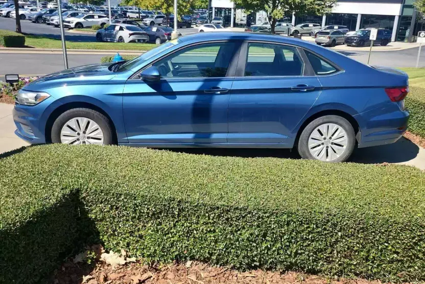 2020 Volkswagen Jetta S photo 1