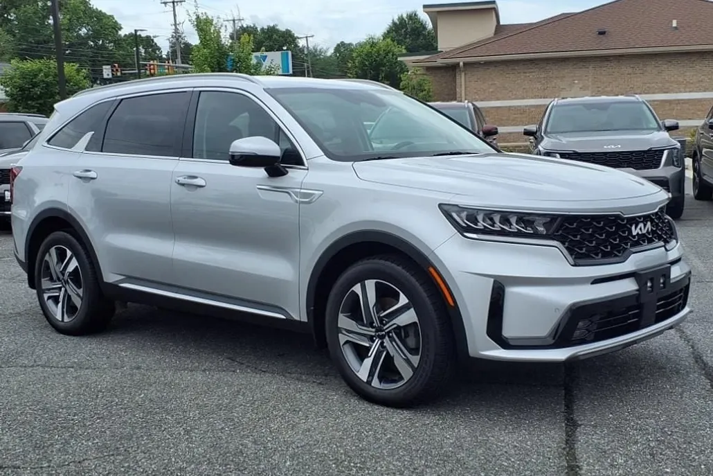 2023 Kia Sorento Hybrid EX photo 1