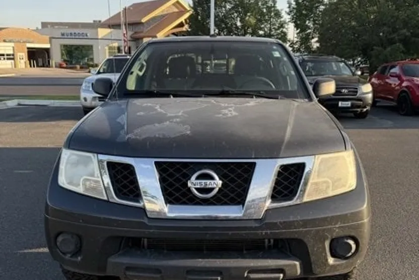 2014 Nissan Frontier SV photo 1