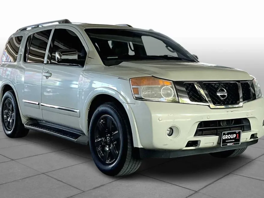 2014 Nissan Armada Platinum photo 1