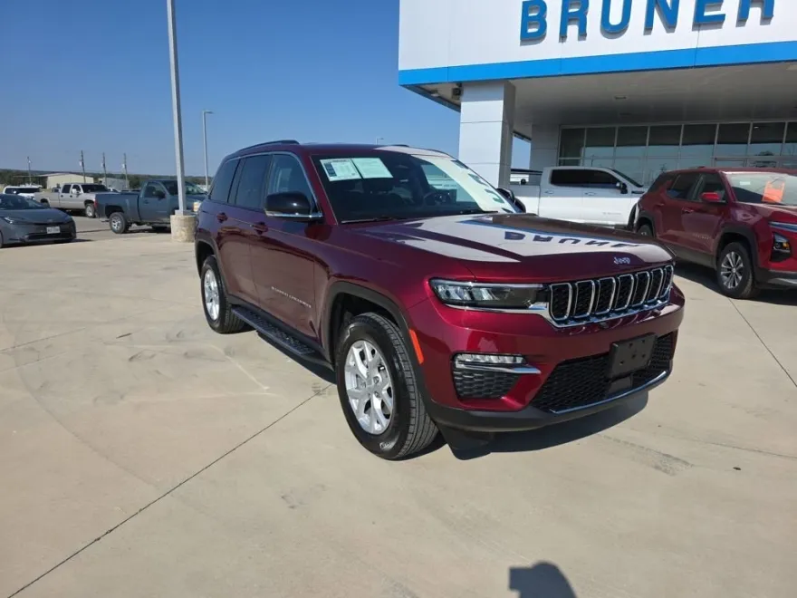 2023 Jeep Grand Cherokee Limited photo 1
