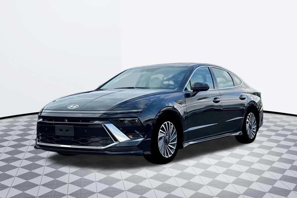 2025 Hyundai Sonata Hybrid Limited photo 1