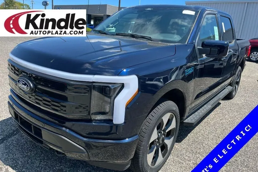 2025 Ford F-150 Lightning XLT photo 1