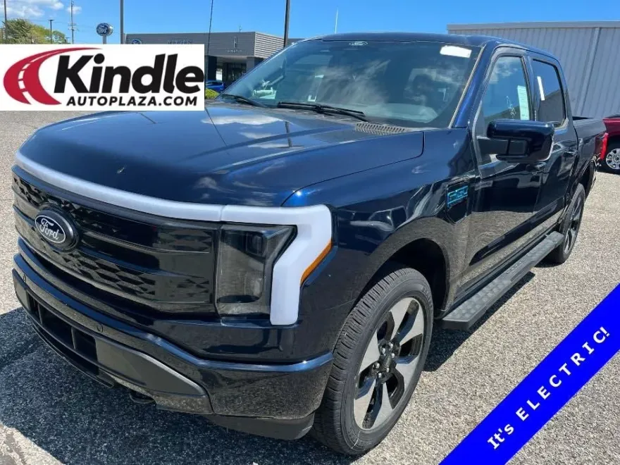 2025 Ford F-150 Lightning XLT photo 1