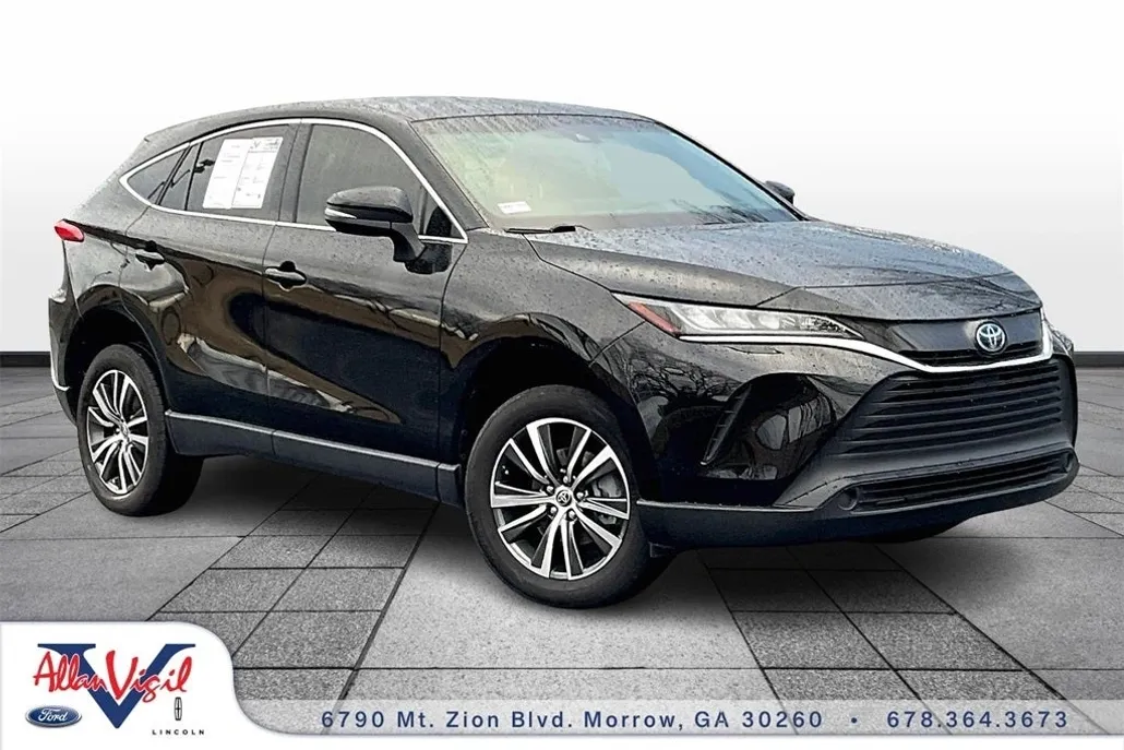 2022 Toyota Venza LE photo 1