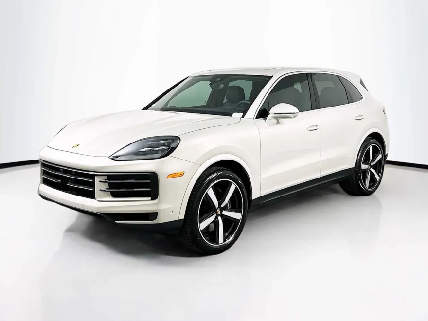 2025 Porsche Cayenne photo 1