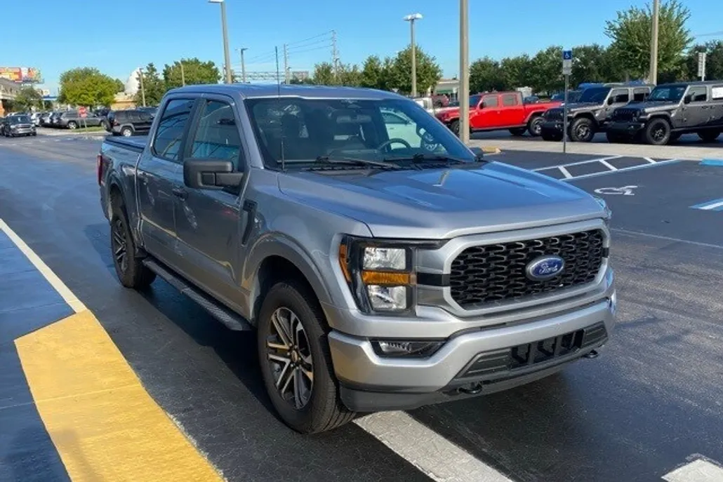 2023 Ford F-150 XL photo 1