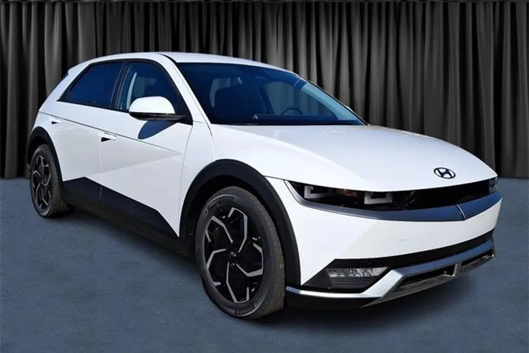 2024 Hyundai Ioniq 5 SEL photo 1