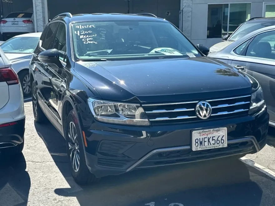 2021 Volkswagen Tiguan S photo 1