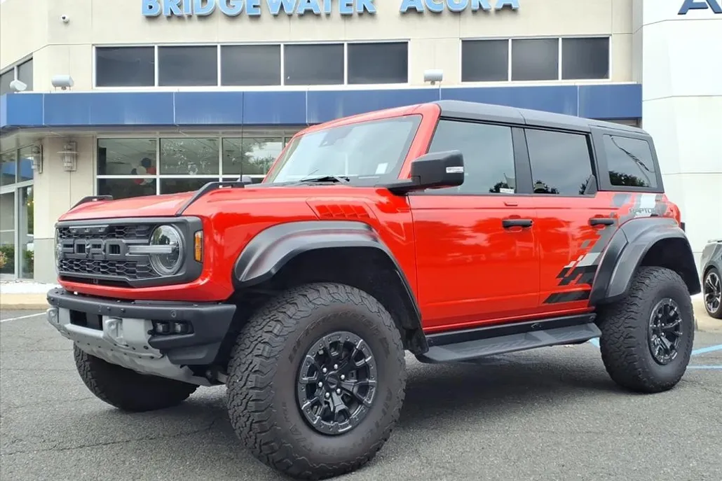 2023 Ford Bronco Raptor photo 1