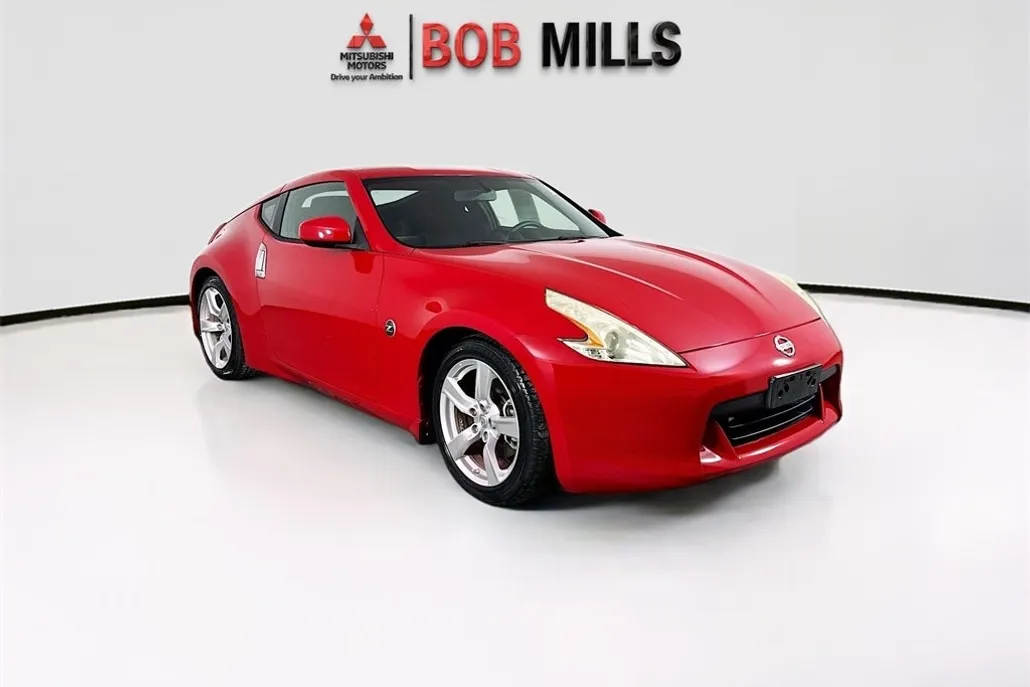 2011 Nissan 370Z Base photo 1