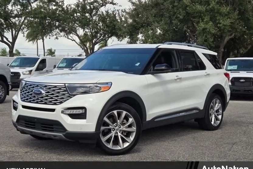 2021 Ford Explorer Platinum photo 1