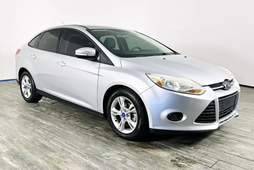 2013 Ford Focus SE photo 1