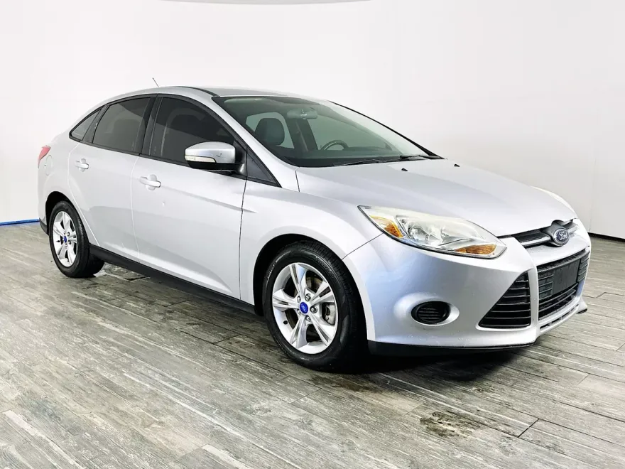 2013 Ford Focus SE photo 1